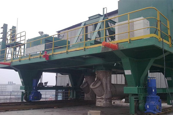 爐頂導(dǎo)煙車(chē)